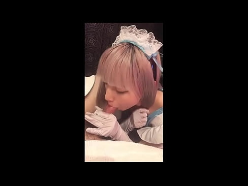❤️ 日本偶像[mayuka]，法国女仆装，第一部分，口交和用乳液打飞机 ❤️❌ Porno fb